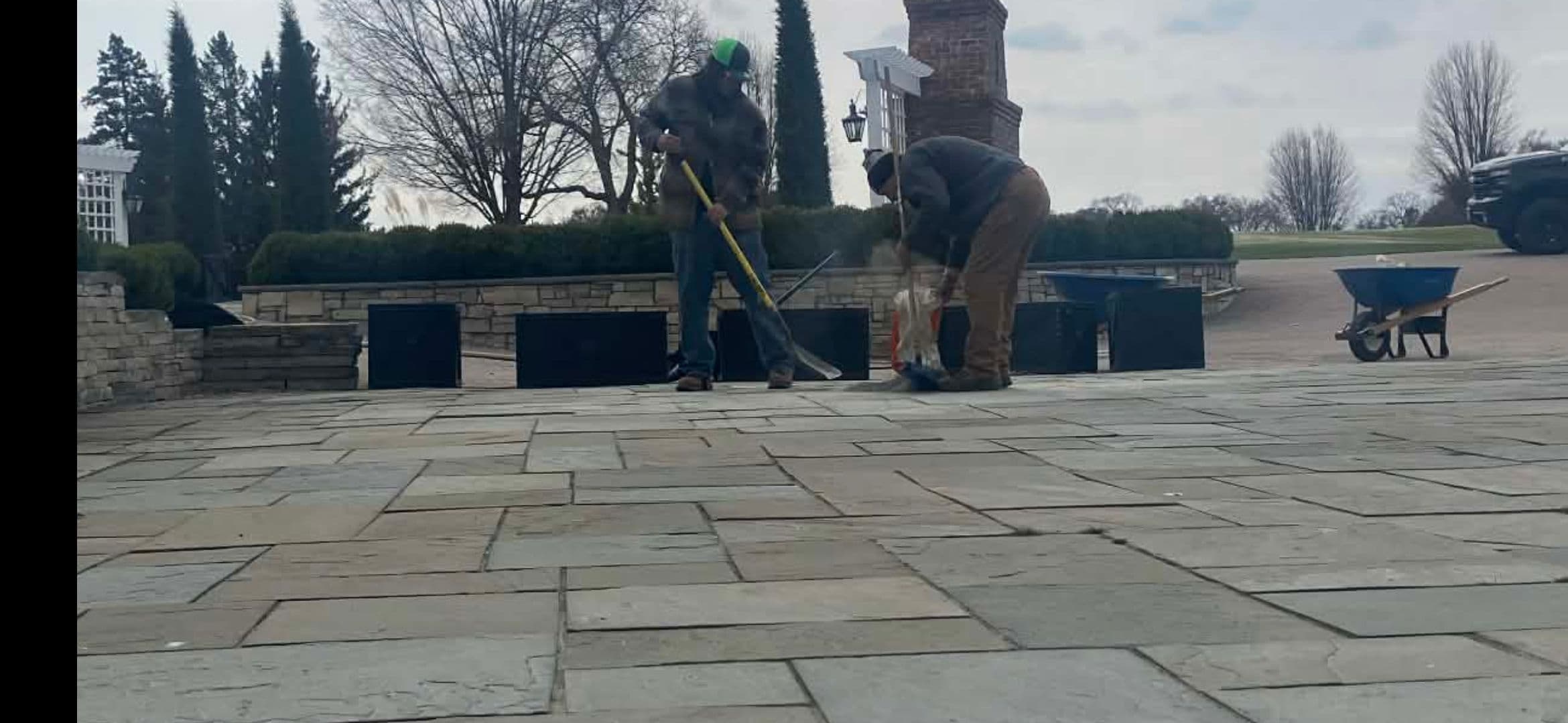 Project 25-Year-Old Bluestone Patio Restored at Edina Country Club image