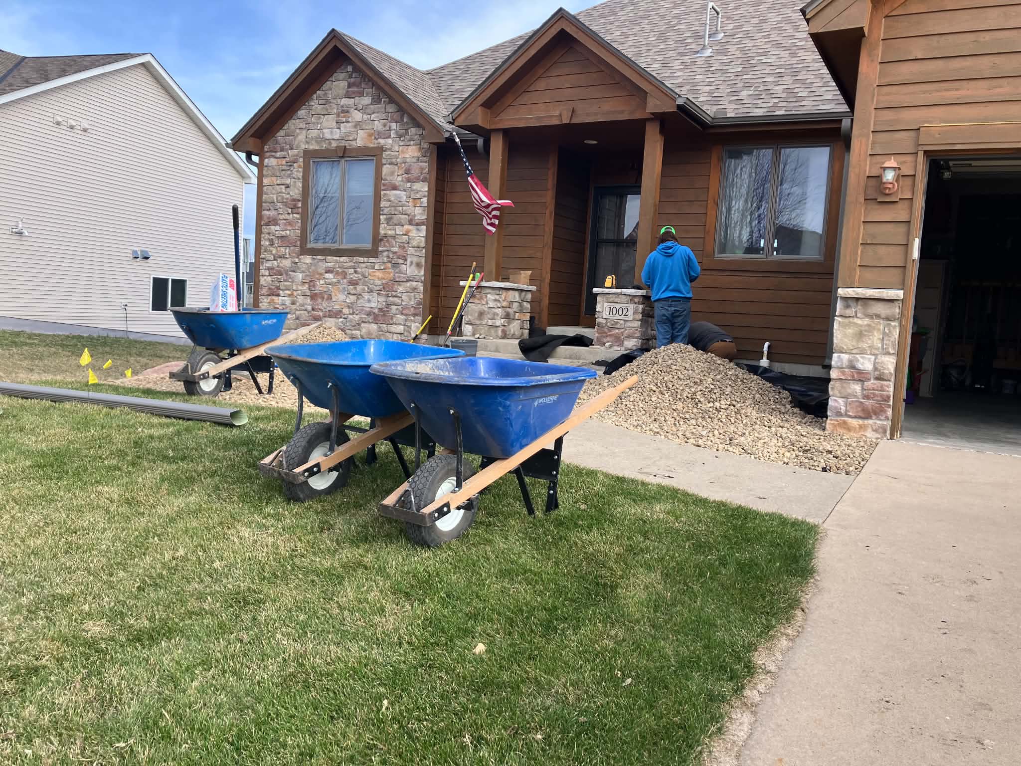 Gallery photos for Fixing Poor Drainage and Regrading a Front Planting Bed in Lonsdale MN: Image #3