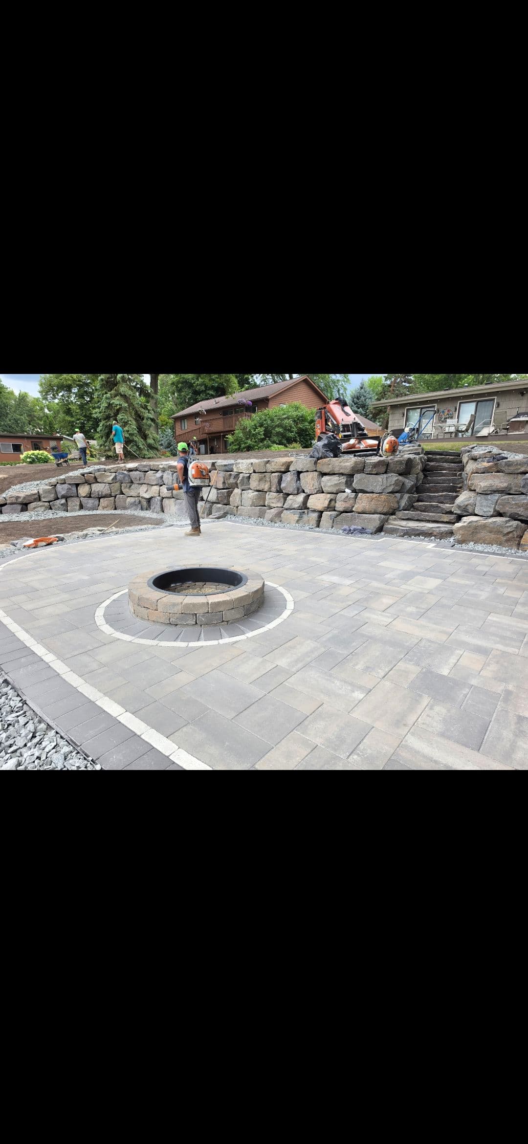 Gallery photos for Boulder Retaining Wall Done Right - Rebuilt to Last: Image #1