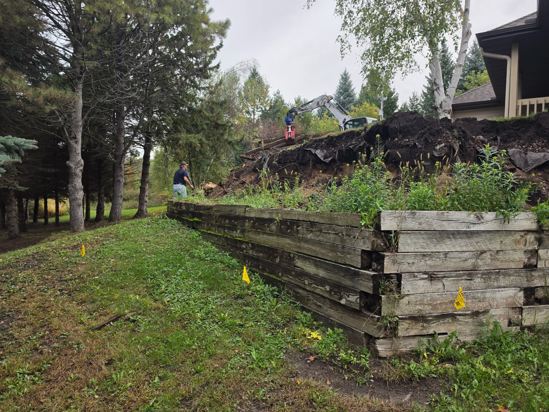 Gallery photos for Tearing Out a Failing Retaining Wall Before It Gets Worse: Image #1