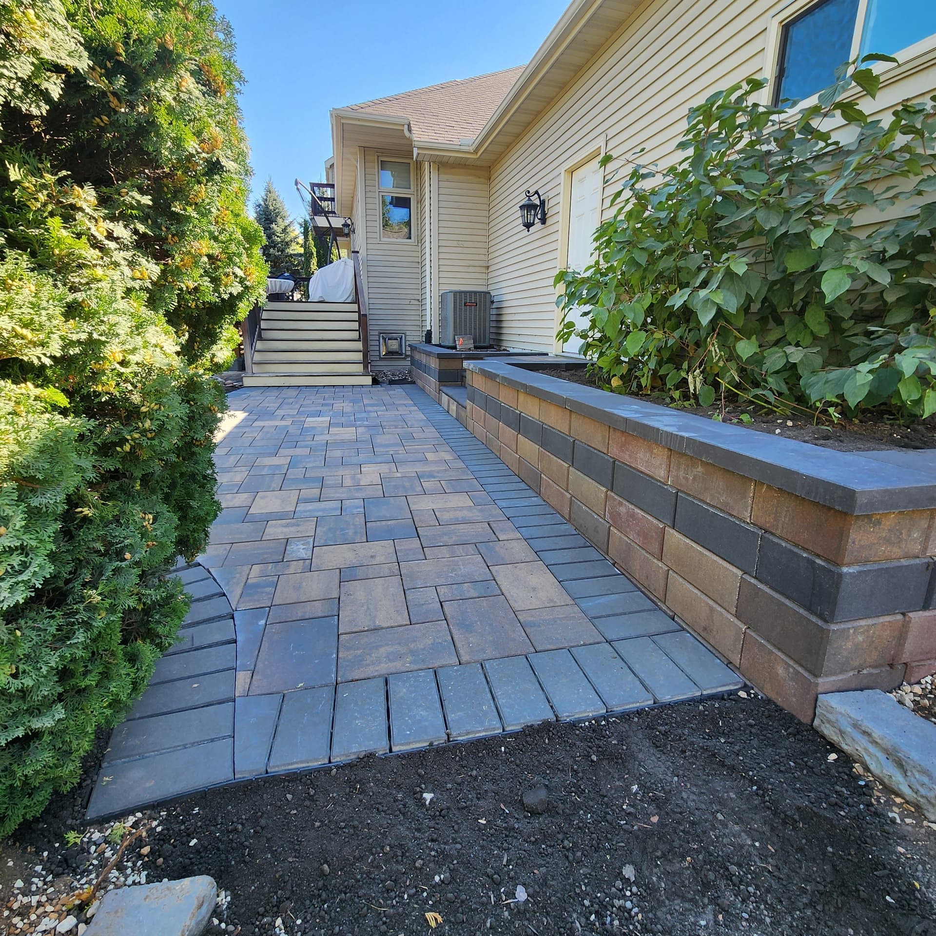 Gallery photos for Modular Block Retaining Walls Shaping Slopes in Lakeville, Prior Lake and Chaska: Image #3