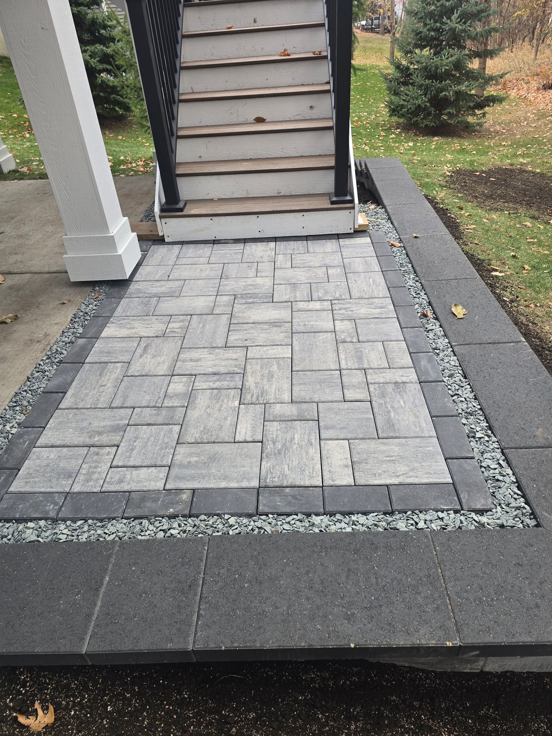 Modern Deck Stair Landing with Belgard Blocks