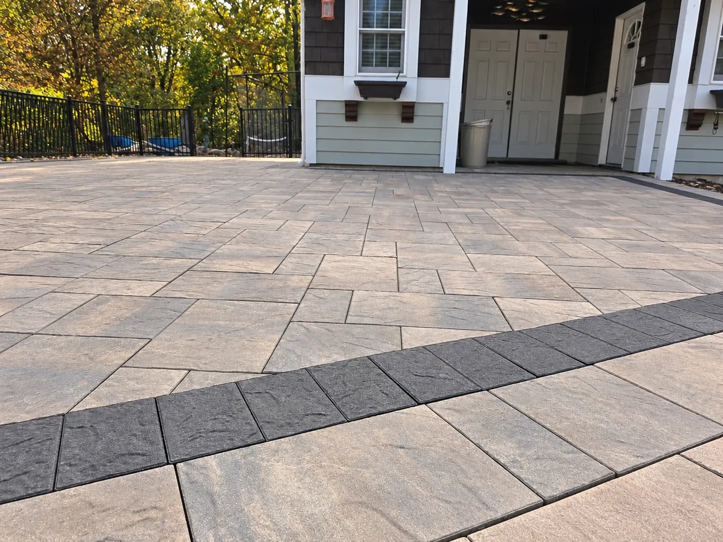 Gallery photos for Large-Scale Paver Patio with Pool Deck Connection: Image #1