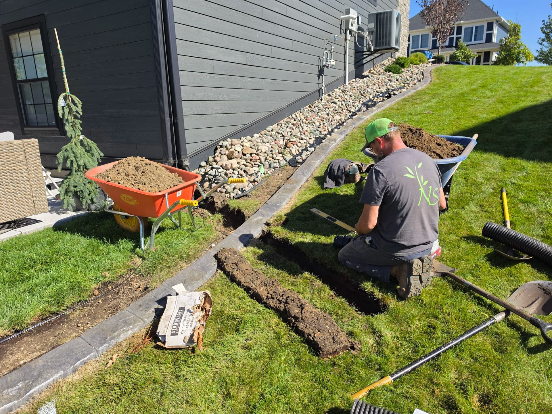 Gallery photos for Foundation Planting Beds, Smart Curb and Landscape Lighting in Lakeville: Image #4