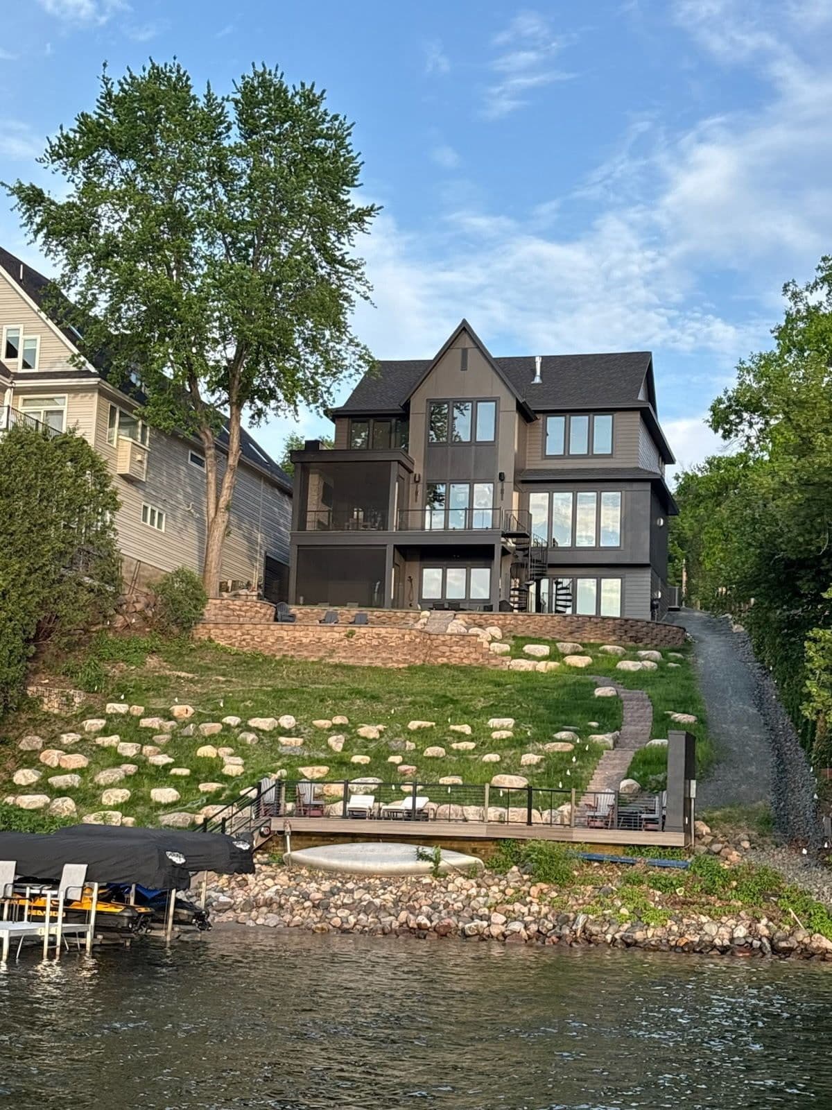 Why Low Grow Fescue Works So Well on Steep Lakeshore Properties image