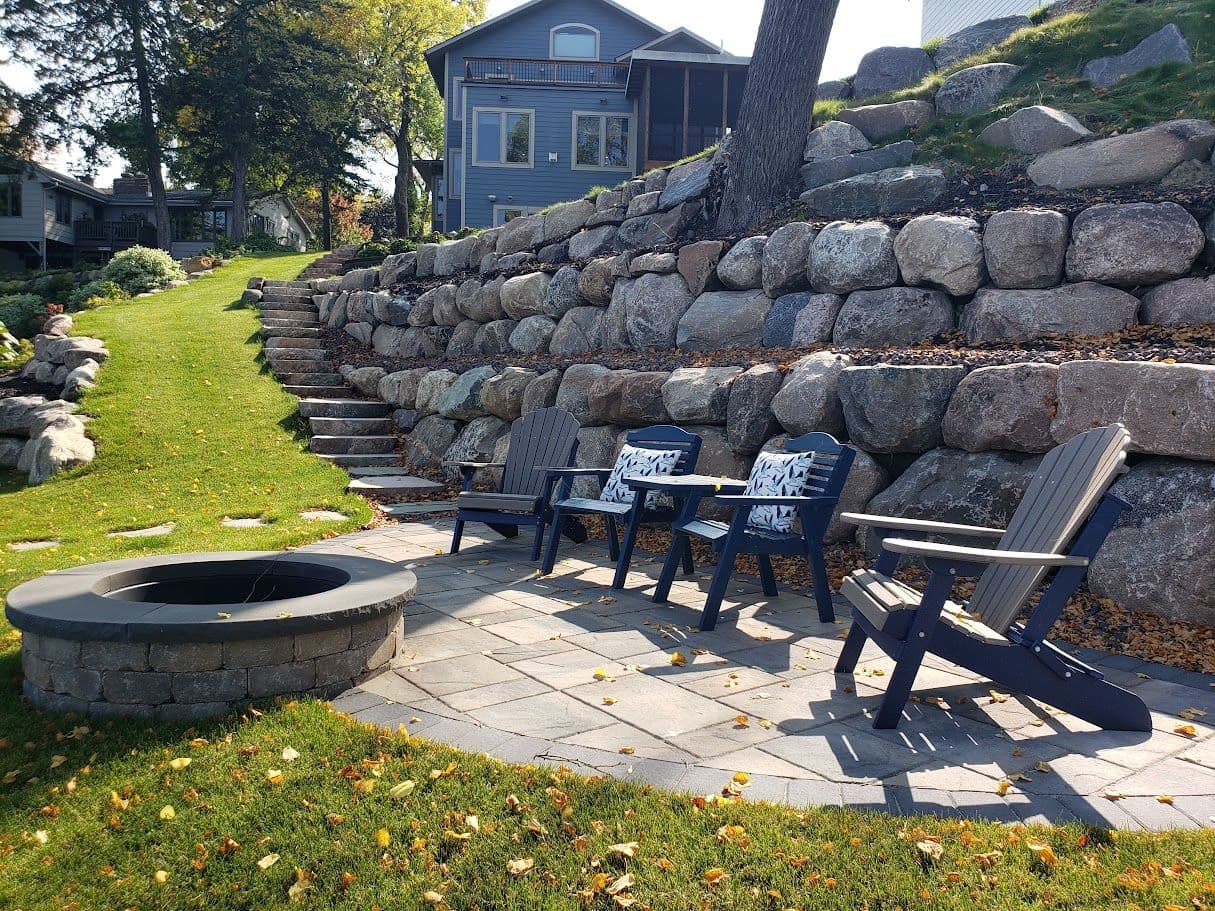 Gallery photos for Stunning Boulder Wall and Patio Installation: Image #2